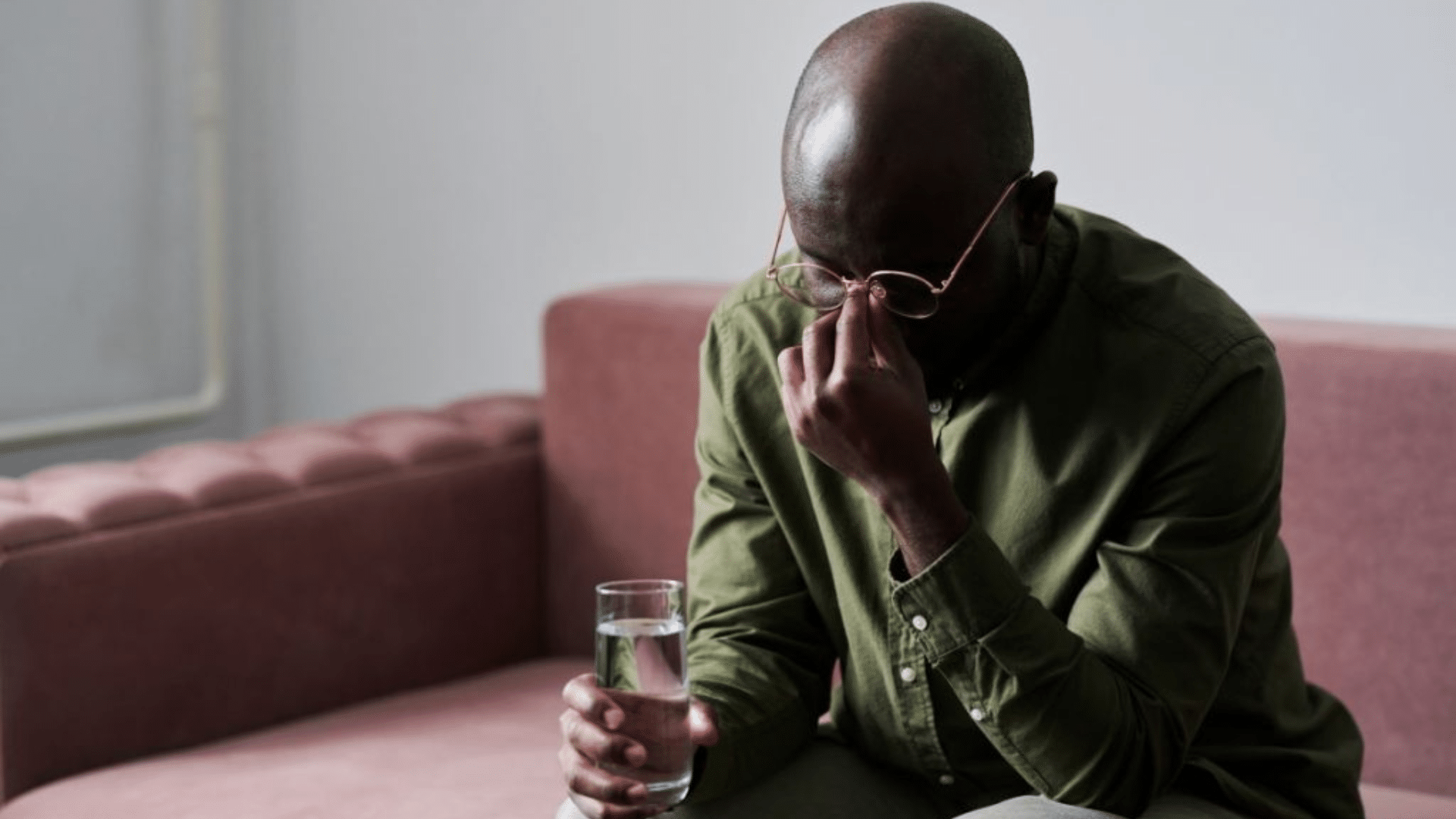 how alcohol shakes are treated safely