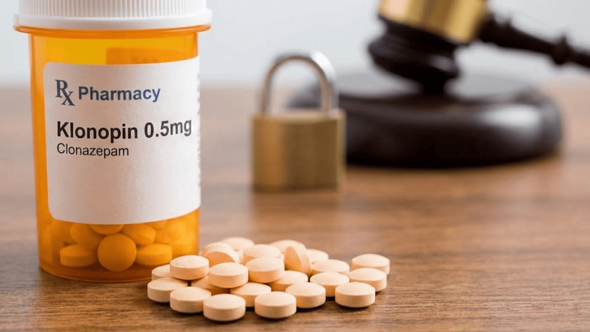 what is klonopin and what does controlled substance mean