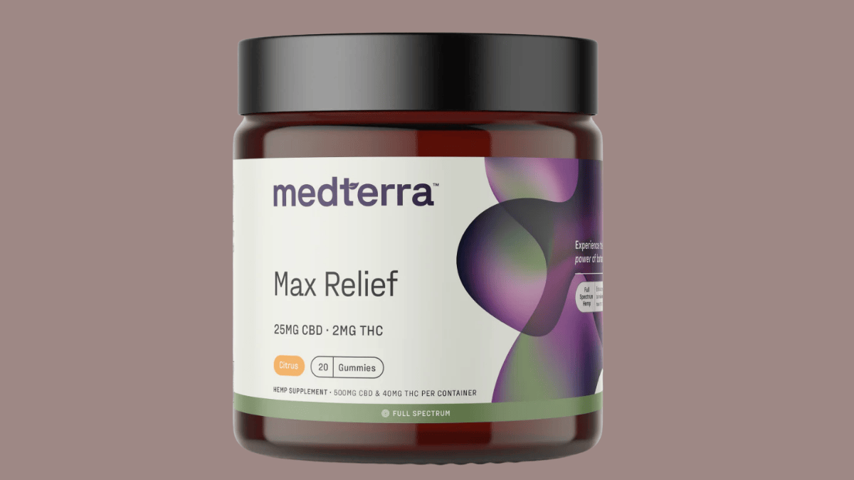 medterra max relief 25mg full-spectrum cbd gummies bottle for moderate to severe nerve pain